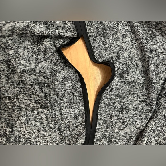 NWT Lululemon Vinyasa Wrap Scarf - Picture 7 of 8